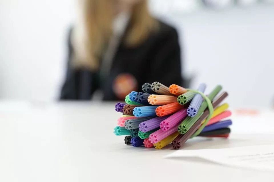 品牌設(shè)計中色彩起到的重要作用