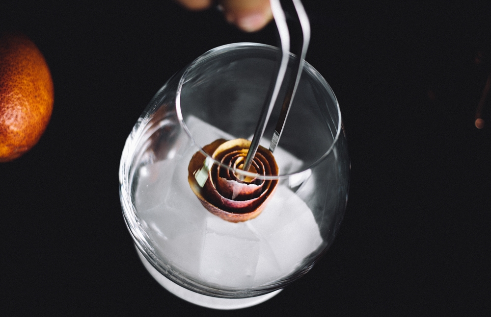 神奇松子酒瓶型包裝設計，全新視覺體驗