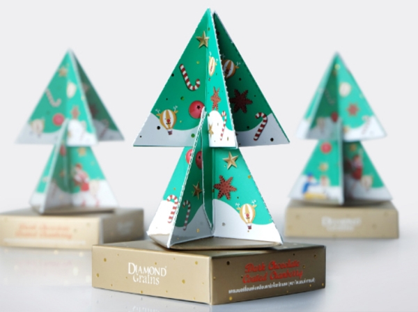 巧克力盒化身圣誕樹！包裝結構創意為顧客帶來的驚喜體驗