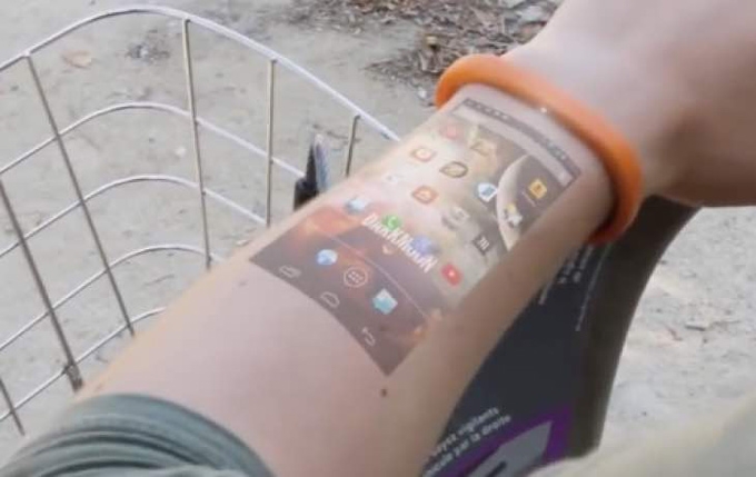 直接在手臂上玩手機？|科技產品設計